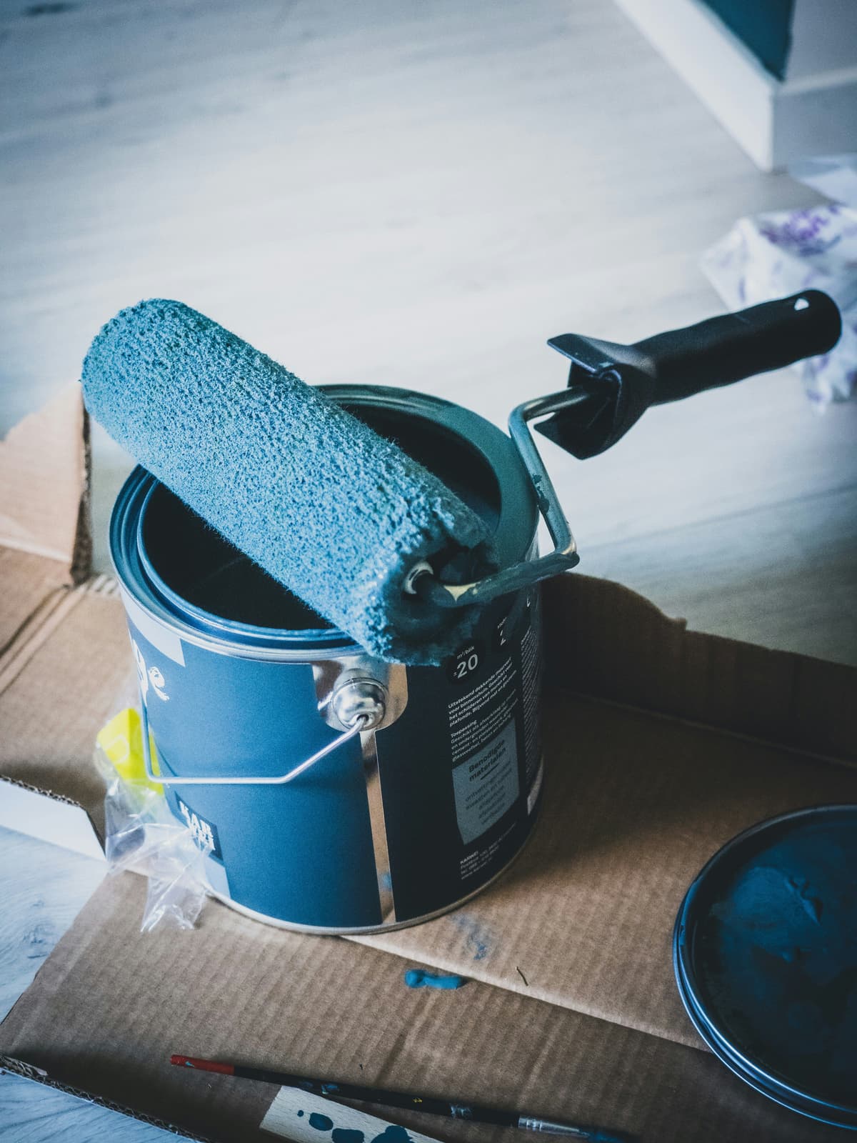 Paint with roller blue color